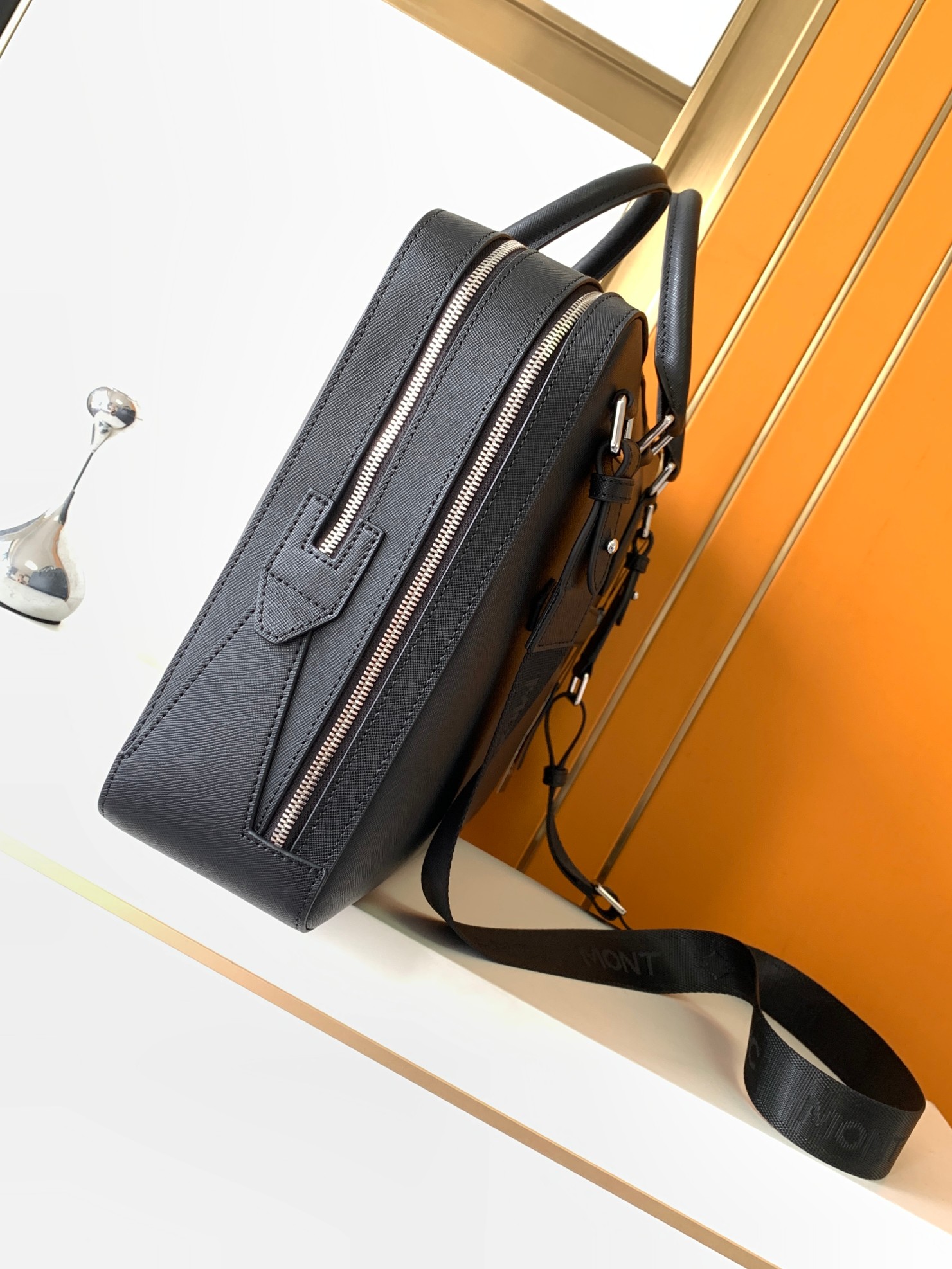 Luxury Men's Top-Handle Bags P - Luxury Bags Laptop บทวิจารณ์และราคา