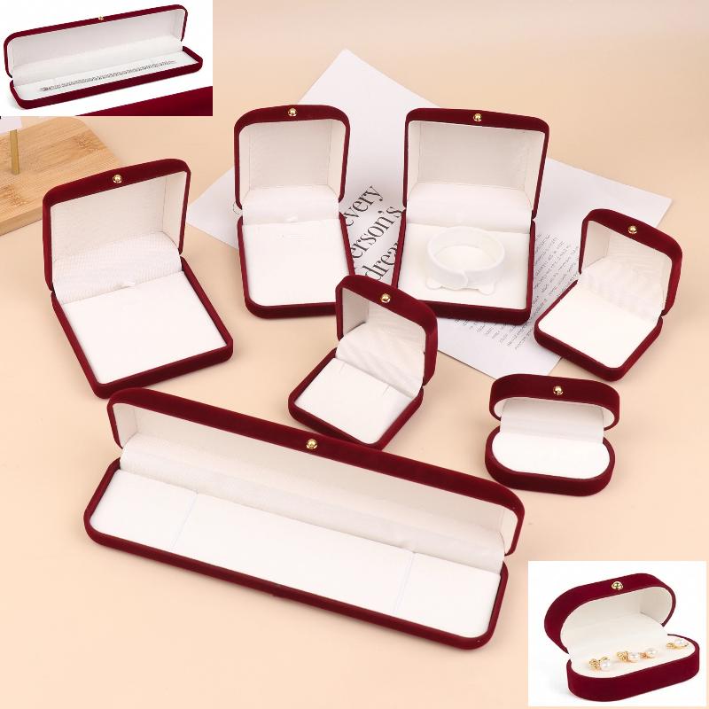 Flocking Jewelry Box with Gold - Luxury Bags List บทวิจารณ์และราคา