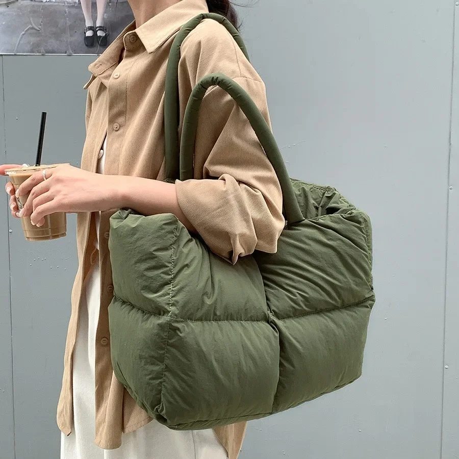 Cotton Padded Tote Large Quilt - Luxury Quilted Bags บทวิจารณ์และราคา