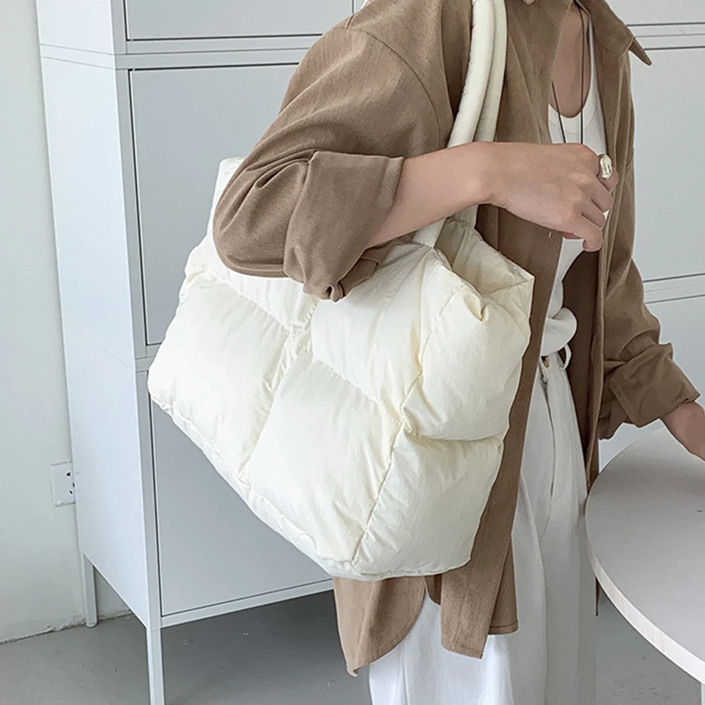 Cotton Padded Tote Large Quilt - Luxury Quilted Bags บทวิจารณ์และราคา