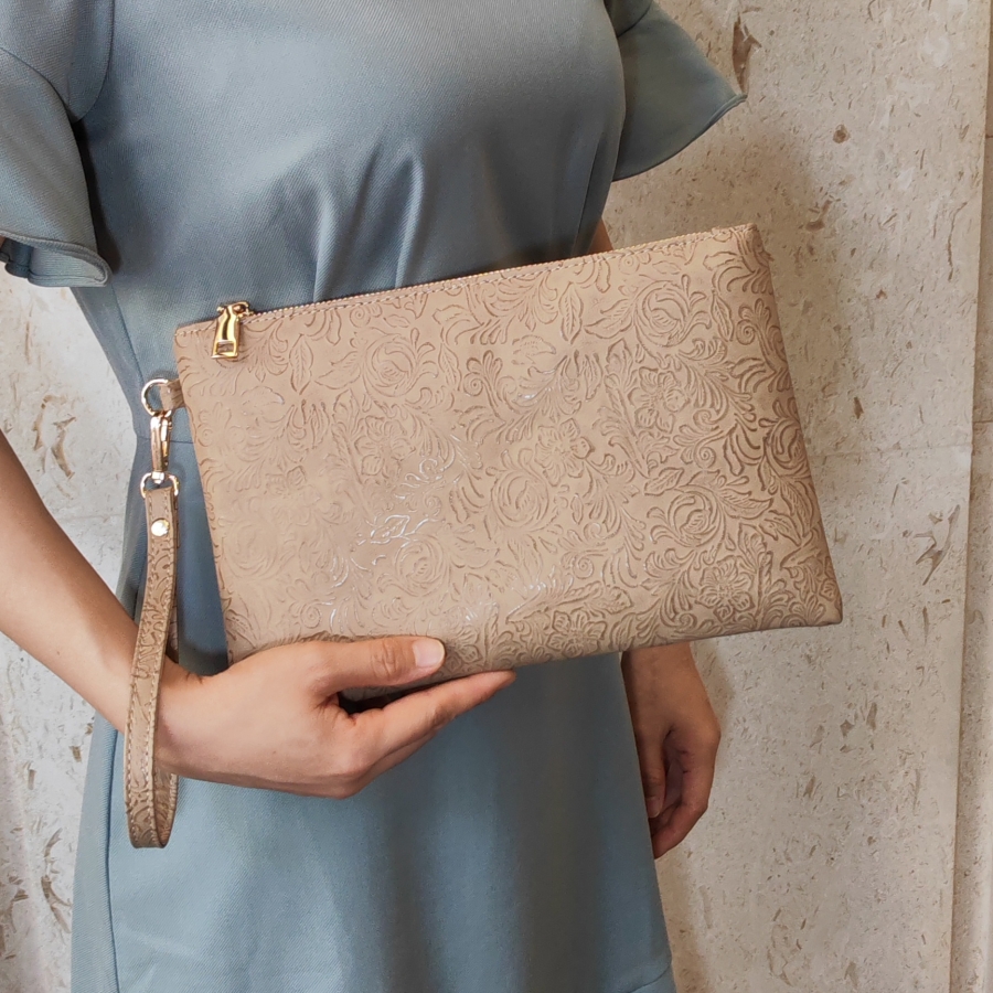 Vintage Relief patterned women - Wristlet Wallet Zipper บทวิจารณ์และราคา