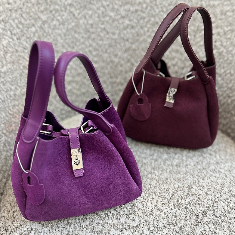 Luxury Suede Bucket Bag With S - Luxury Bags With Silver Hardware บทวิจารณ์และราคา