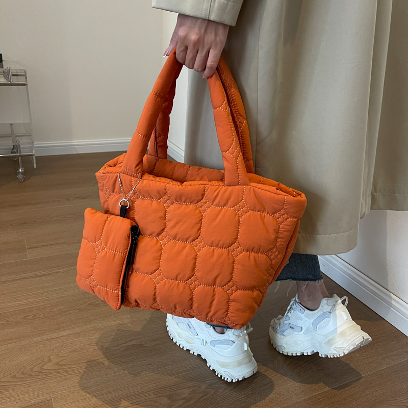 MOODS Padded Shoulder Bag Set  - Luxury Quilted Bags บทวิจารณ์และราคา