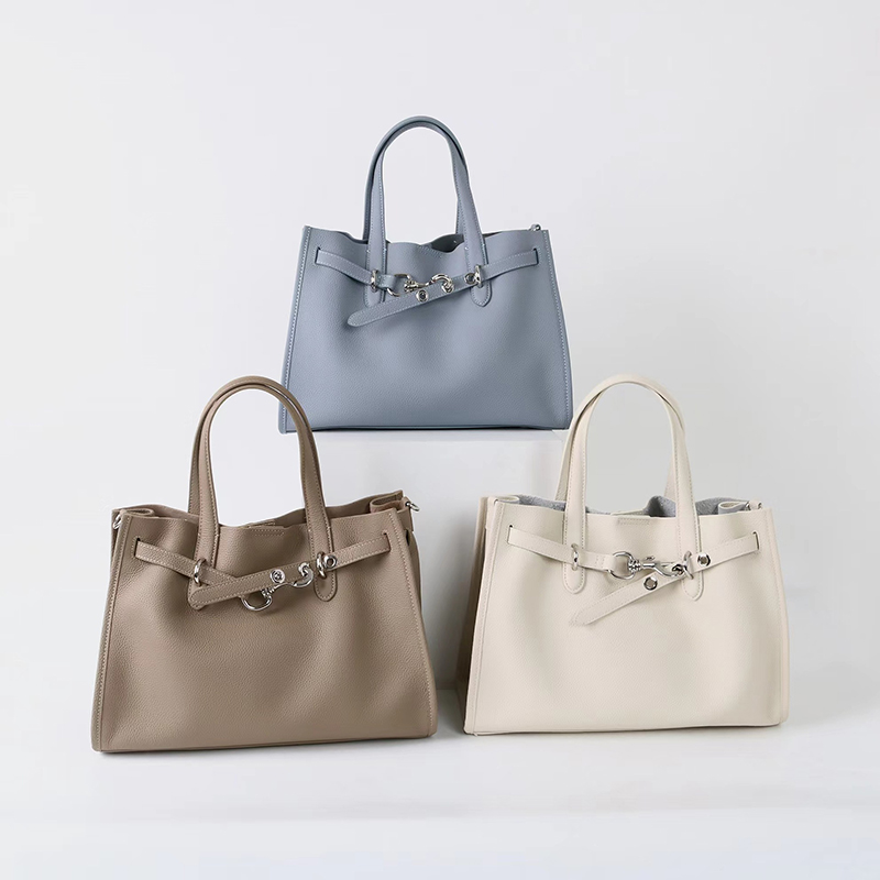 Luxury Brand Silver Buckle Wom - Luxury Bags With Silver Hardware บทวิจารณ์และราคา